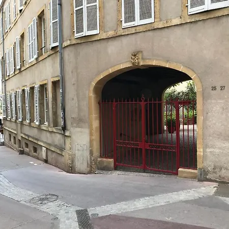 **** Les Roches **** * Metz