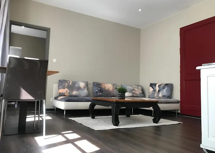 **** Les Roches **** *